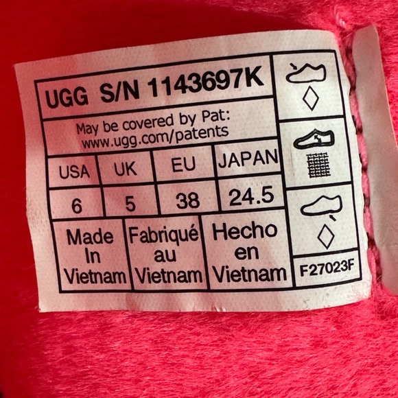 UGG Classic Brellah Mini Waterproof Slip On Rain Boot- Pink, Big Kid’s Size 6 - Picture 10 of 10